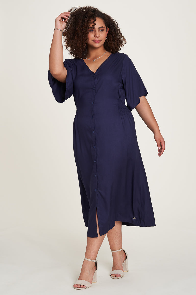 robe bleu marine mi-longue en EcoVero, la viscose รฉcologique de