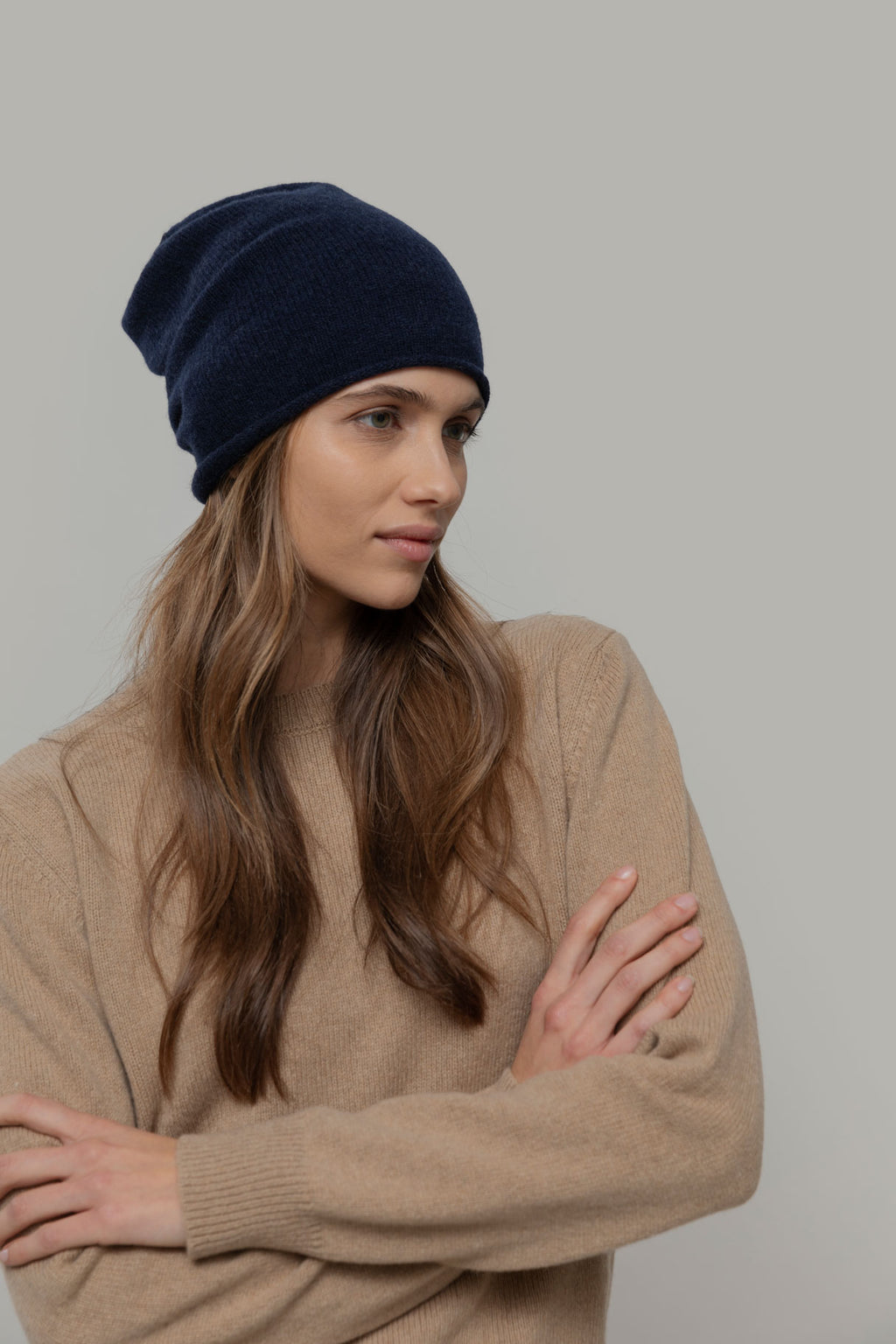 Bonnet Frank bleu foncé laine recyclée Rifò