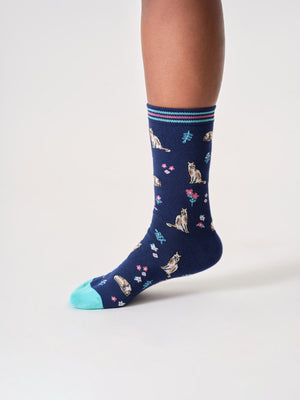 Chaussettes chats fond bleu marine en coton bio