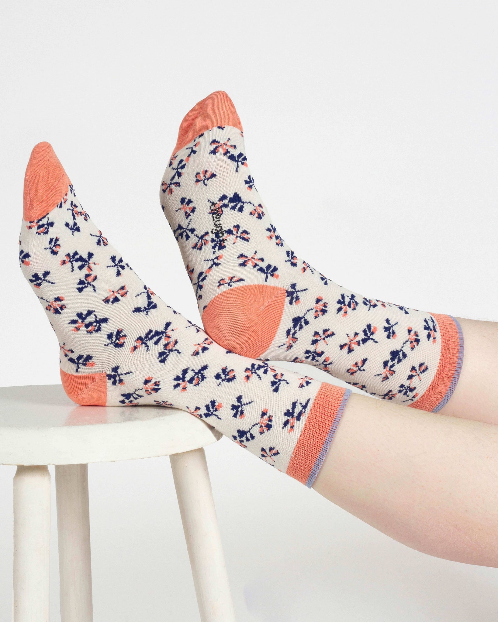 Coffret chaussettes motif floral en bambou