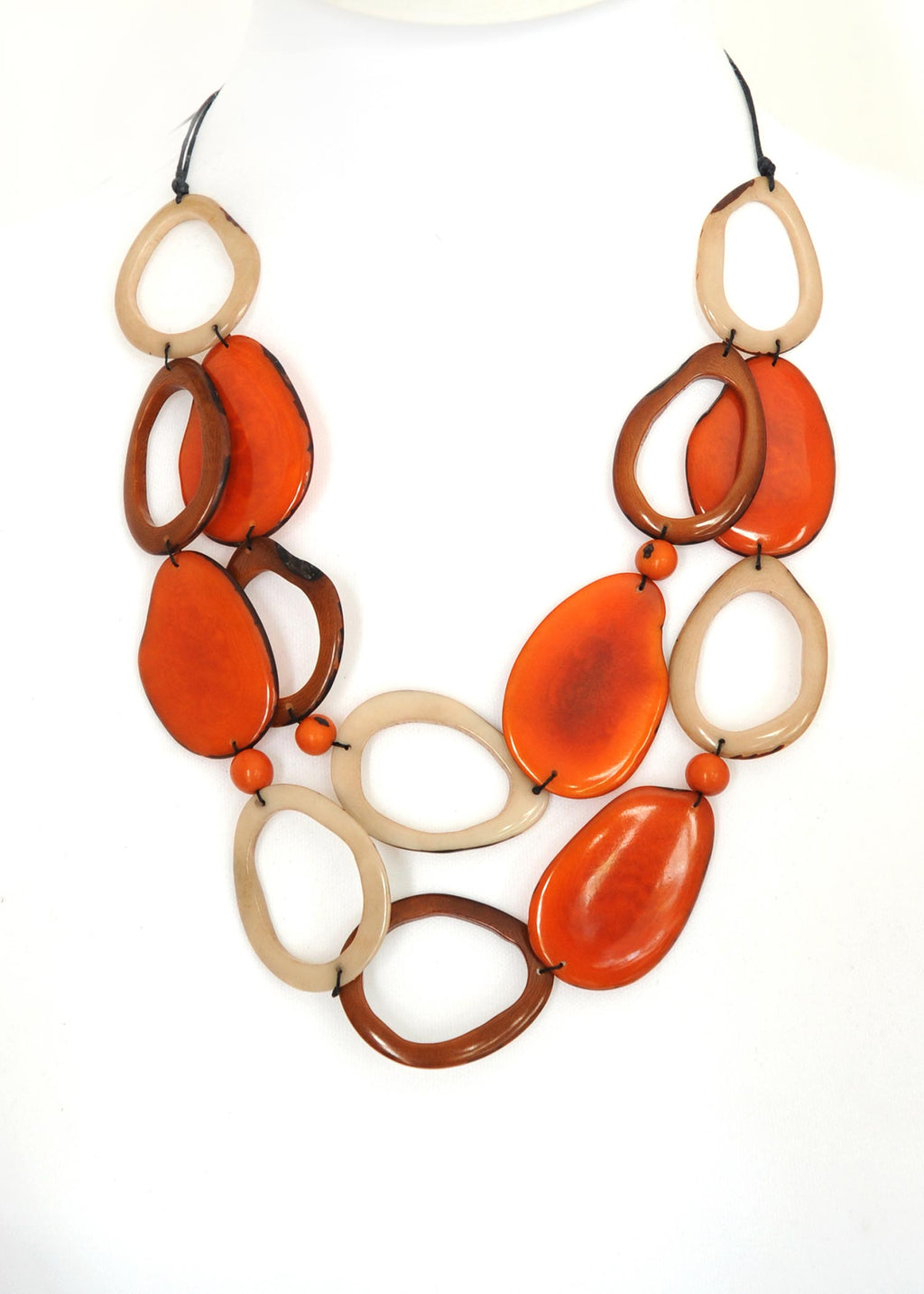 Collier Esmeralda en ivoire végétal