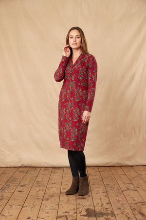 robe-berry-col-v-drapé-imprime-floral-fond-rouge-jersey-coton-bio-nomads-clothing